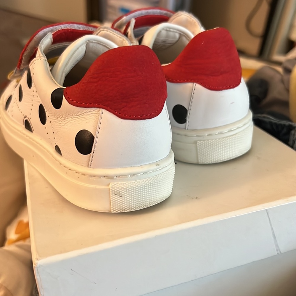Shoes - Picture 4 of 4